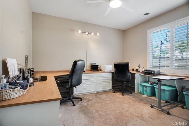 Home Office, Interior