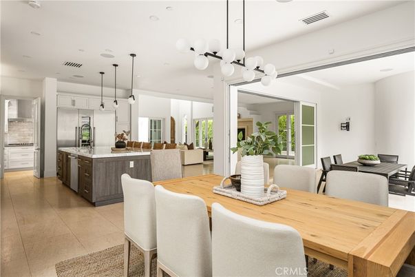 Dining room, Interior, Kitchen, Pendant Lights, Recessed Lighting, Stainless Steel Appliances
