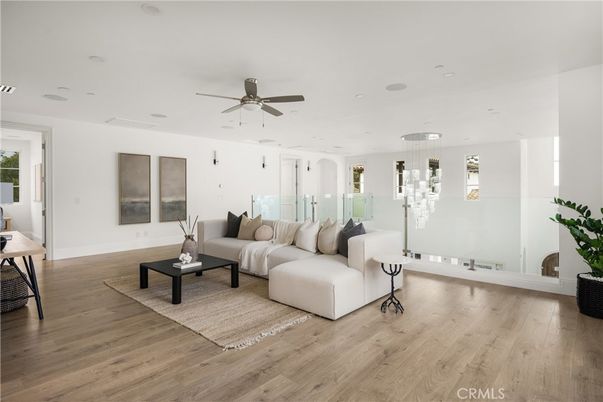 Interior, Living room, Pendant Lights, Recessed Lighting, Wood Texture Flooring
