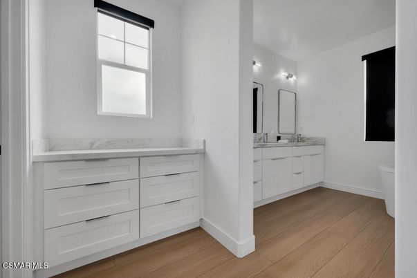 Bathroom, Dual Sink Vanities, Interior, Wood Texture Flooring