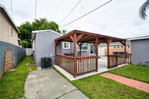 Exterior, Hot Tub