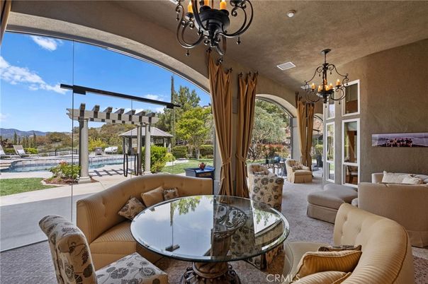 Chandelier, Dining room, Interior, Living room