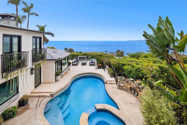 Exterior, Pool, Water