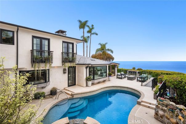 Exterior, Pool, Water