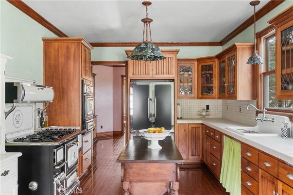 Interior, Kitchen, Pendant Lights, Wood Texture Flooring