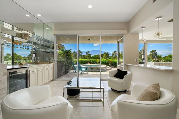 Interior, Living room, Pendant Lights, Recessed Lighting
