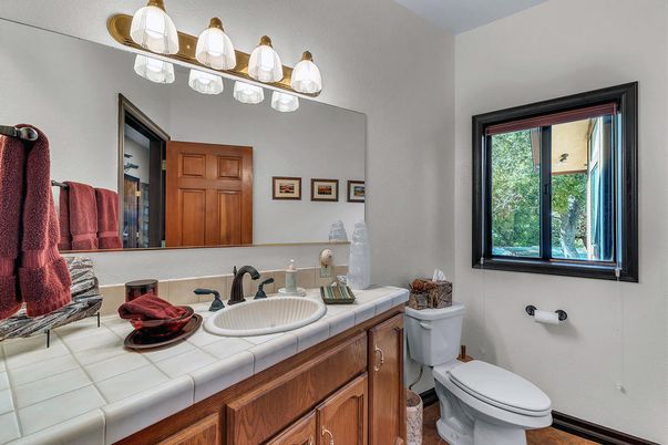 Bathroom, Interior, Tile Countertops