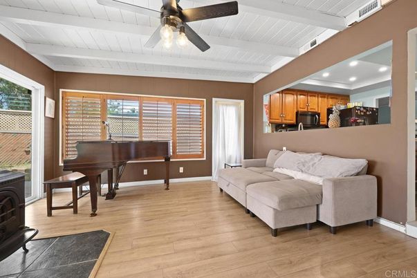 Interior, Kitchen, Piano, Recessed Lighting, Wood Texture Flooring