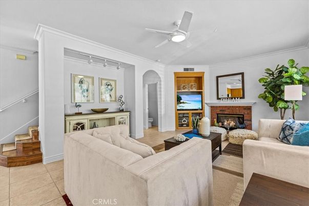 Fireplace, Interior, Living room