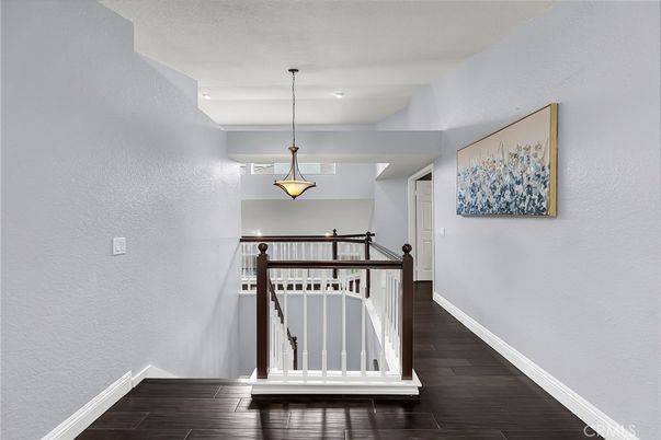 Interior, Pendant Lights, Wood Texture Flooring