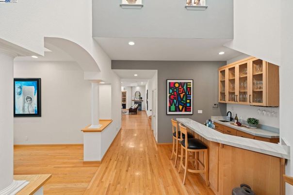 Interior, Recessed Lighting, Wood Texture Flooring