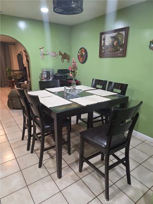 Dining room, Interior, Recessed Lighting