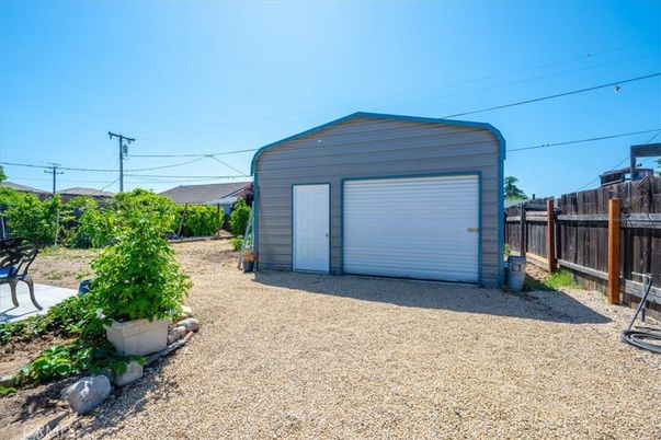 Backyard, Detached Garage, Exterior