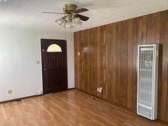 Empty room, Interior, Wood Texture Flooring, Wooden Walls