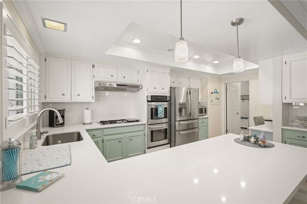 Interior, Kitchen, Pendant Lights, Recessed Lighting, Stainless Steel Appliances