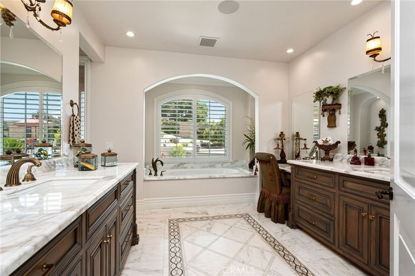 Bathroom, Dual Sink Vanities, Interior, Marble, Recessed Lighting