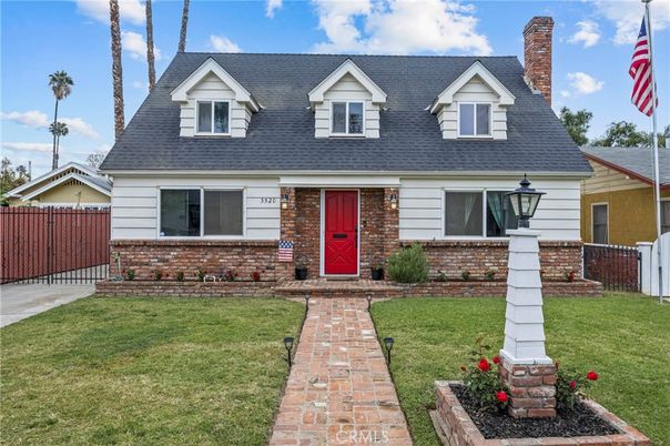 Exterior, Facade, Brick Facade, Cape Cod