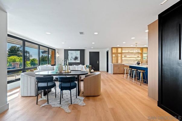Chandelier, Dining room, Interior, Kitchen, Pendant Lights, Recessed Lighting, Wood Texture Flooring
