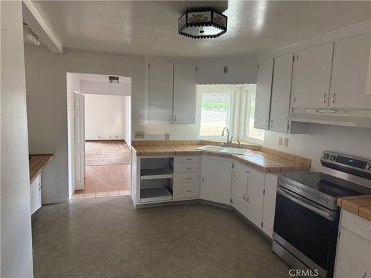 Interior, Kitchen, Tile Countertops