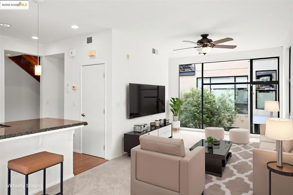 Interior, Living room, Pendant Lights, Recessed Lighting, Wood Texture Flooring