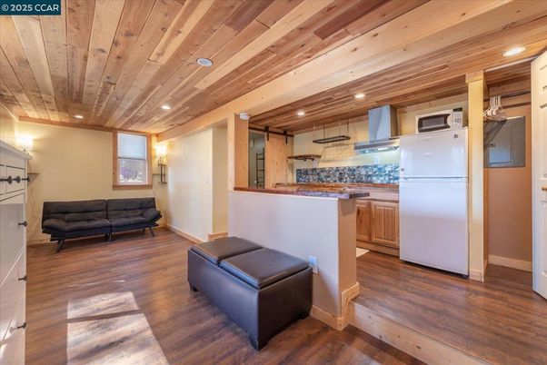 Interior, Kitchen, Recessed Lighting, Wooden Ceilings, Wood Texture Flooring