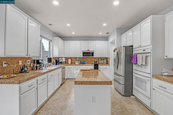 Interior, Kitchen, Recessed Lighting