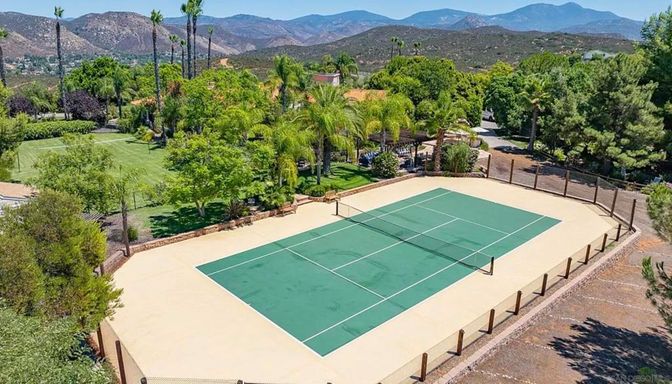 Exterior, Tennis Courts