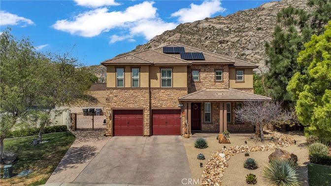Attached, Exterior, Facade, Solar Panels, French Provincial