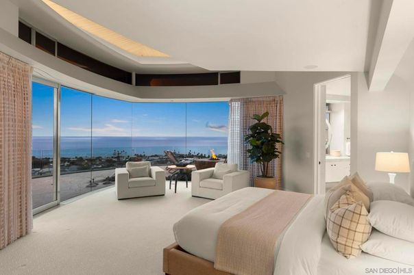 Bedroom, Interior, Water