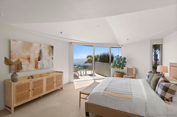 Bedroom, Interior, Recessed Lighting, Water