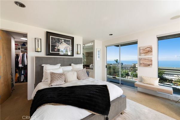 Bedroom, Interior, Water