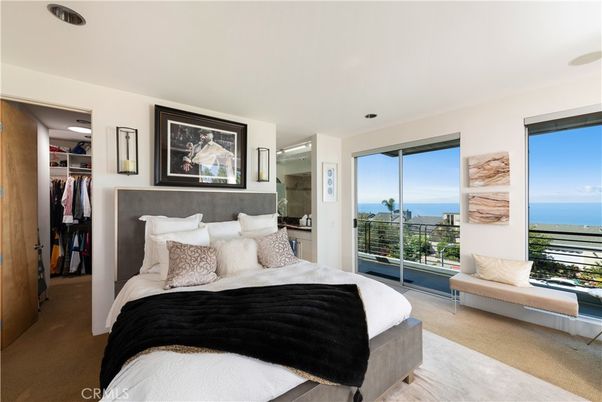 Bedroom, Interior, Water