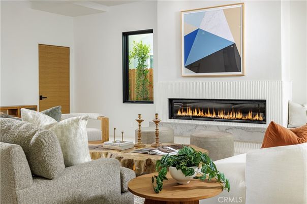 Fireplace, Interior, Living room