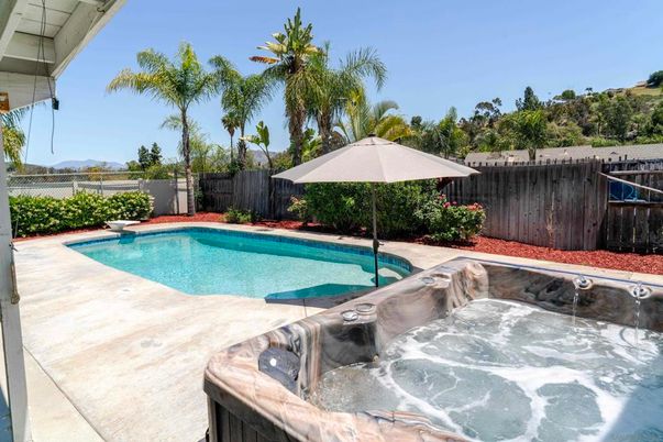 Exterior, Hot Tub, Pool