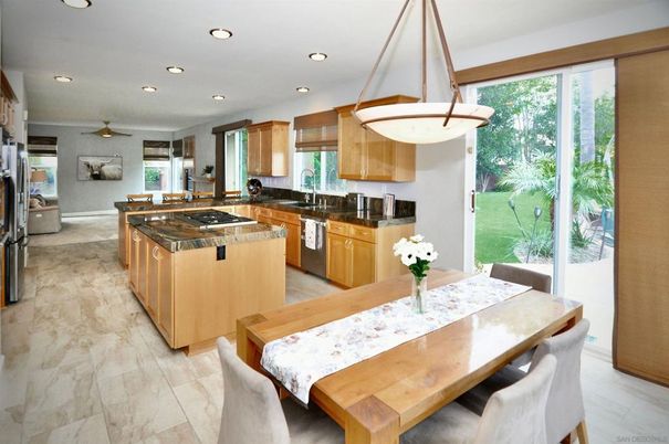 Dining room, Interior, Kitchen, Pendant Lights, Recessed Lighting