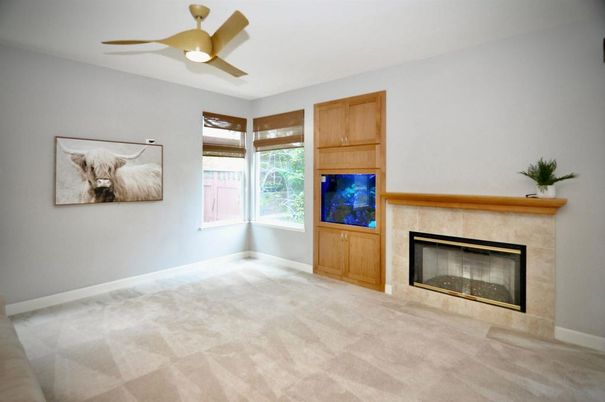 Empty room, Fireplace, Interior