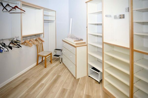 Interior, Walk-in Closets, Wood Texture Flooring