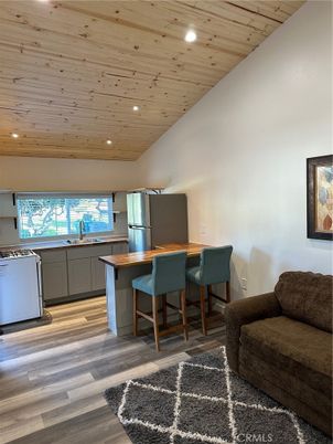 Interior, Kitchen, Recessed Lighting, Wooden Ceilings, Wood Texture Flooring