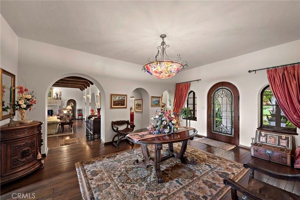 Chandelier, Fireplace, Interior, Living room, Pendant Lights, Wood Texture Flooring