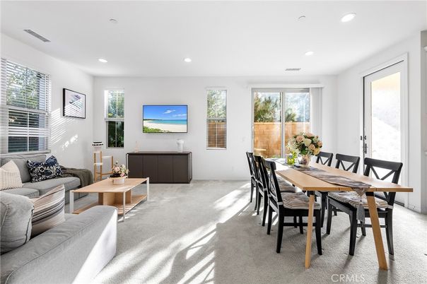 Dining room, Interior, Living room, Recessed Lighting