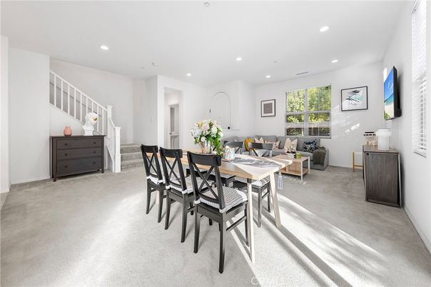 Dining room, Interior, Living room, Recessed Lighting