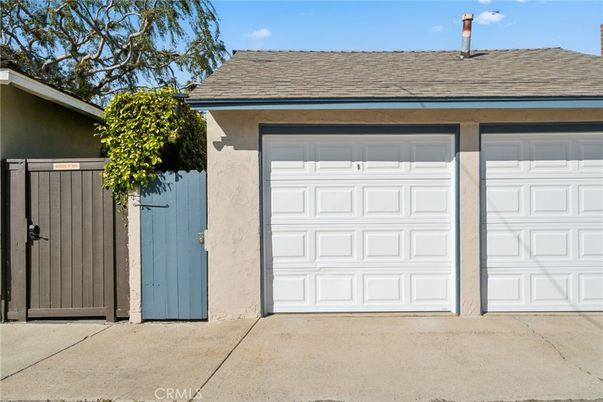 Detached Garage, Exterior