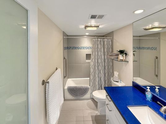 Bathroom, Interior, Recessed Lighting