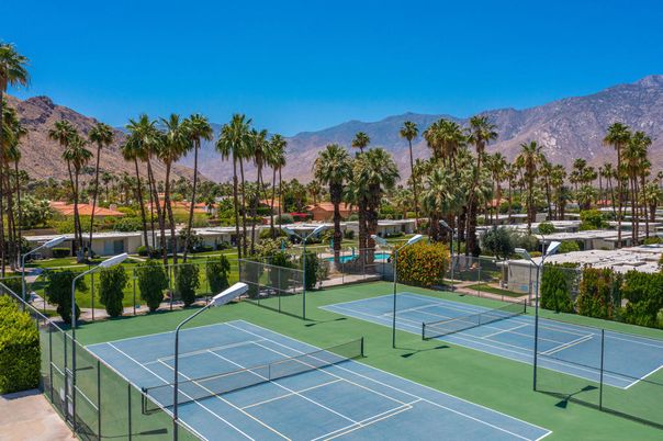 Exterior, Tennis Courts