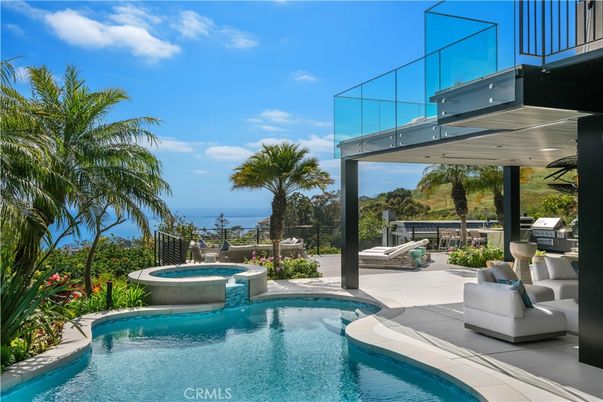 Exterior, Pool, Water