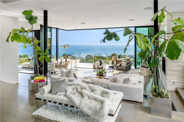 Interior, Living room, Pendant Lights, Recessed Lighting, Water, Wood Texture Flooring