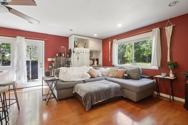 Interior, Kitchen, Living room, Recessed Lighting, Wood Texture Flooring