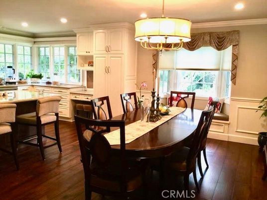 Chandelier, Dining room, Interior, Kitchen, Recessed Lighting, Wood Texture Flooring