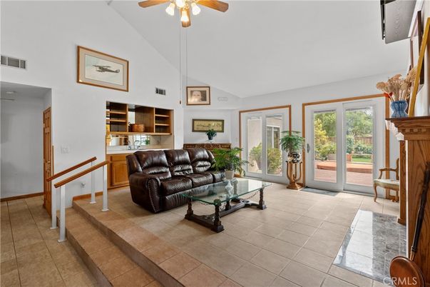 Interior, Living room, Pendant Lights