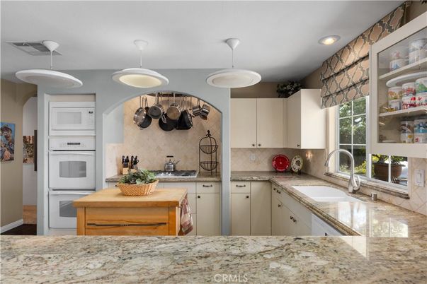 Interior, Kitchen, Pendant Lights, Recessed Lighting